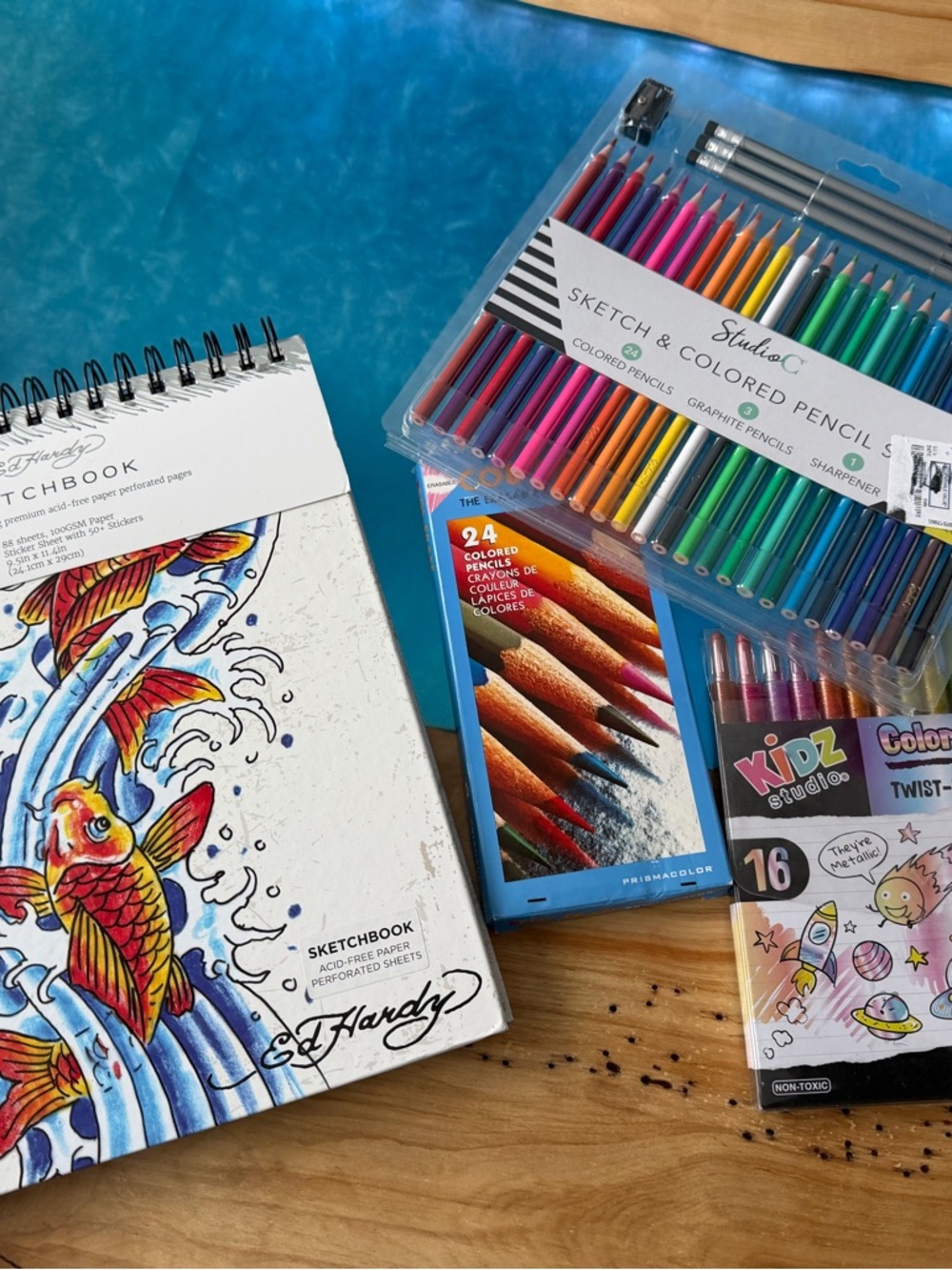 Studio C Colored Pencil Set with Sketchbook - Multicolor - all new